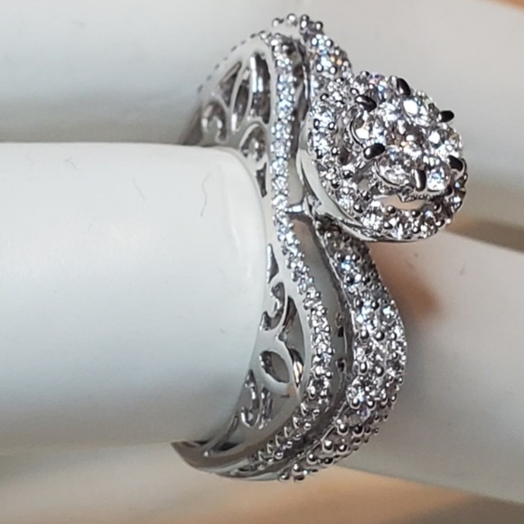 Dimond Ring 14K white solid gold Women's Ring elegant and chic - Picture 9 of 12